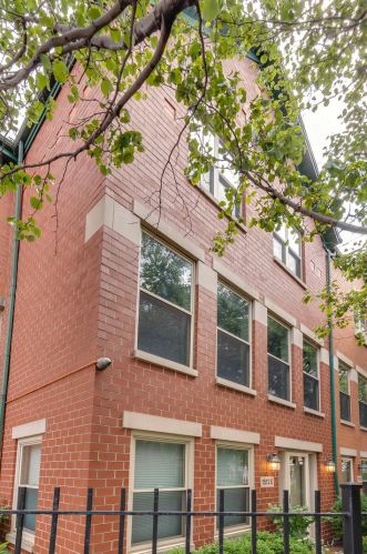 1513 Clybourn Ave, Chicago IL  60610-1045 exterior