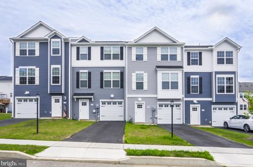 202 Ctr St, Hanover PA 17331-2829 exterior