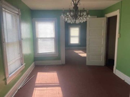 17 Springside Ave, Poughkeepsie NY  12603-1836 exterior