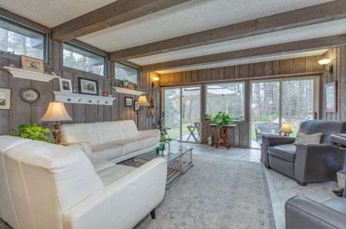 212 Hopkinton Rd, Concord NH 03301-7911 exterior