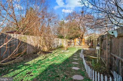 622 Johnson St, Philadelphia PA 19144-3705 exterior