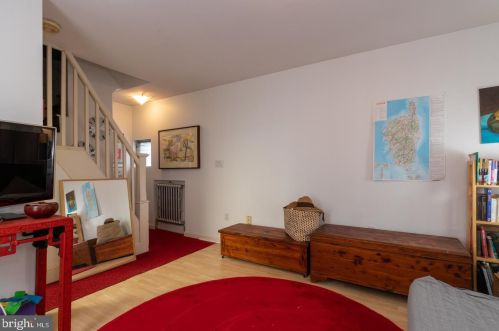 829 Catharine St, Philadelphia PA 19147-2716 exterior