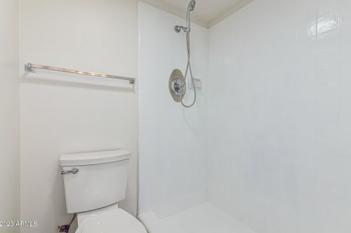 4665 21st Ave, Phoenix AZ  85015-4139 exterior