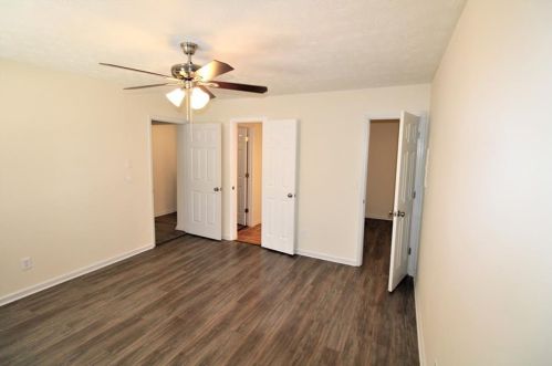 4571 Broadwater Trl, Duluth GA 30096-6267 exterior