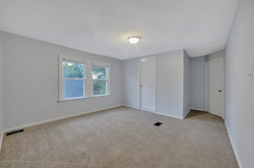 317 136 St, Chicago IL 60827-1823 exterior