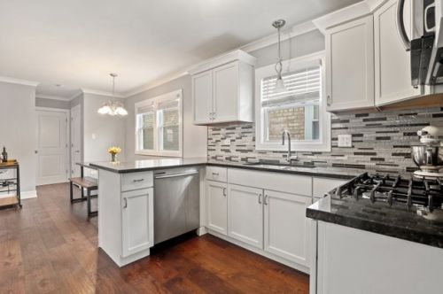 3321 Aberdeen St, Chicago IL 60643-2241 exterior