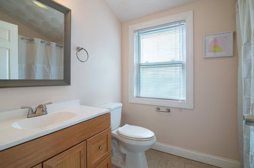 1883 Smith St, Providence RI 02908-1822 exterior