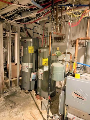 7 Grant St, Poughkeepsie NY 12601-2612 exterior