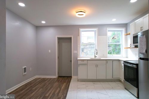 2830 Bailey St, Philadelphia PA 19121-2606 exterior