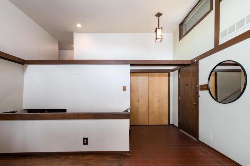 2 Sherwyn Ln, Saint Louis MO 63141-7821 exterior