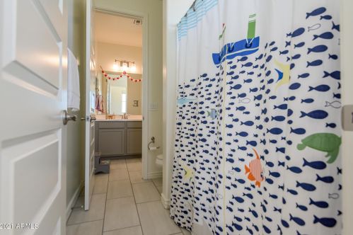 31314 1 Pl, Phoenix AZ 85022-2316 exterior