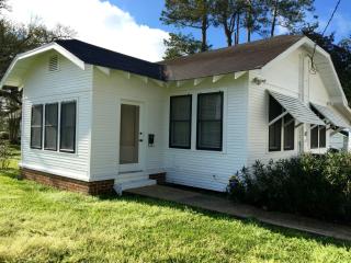 3224 Perkins Rd, Baton Rouge LA  70808-2255 exterior