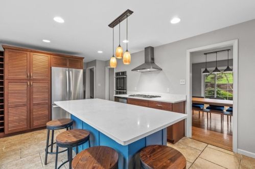 250 Chapel Ridge Rd, Pittsburgh PA  15238-1832 exterior