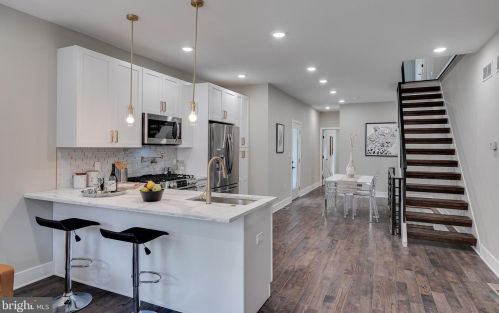 1013 24th St, Philadelphia PA  19146-2543 exterior