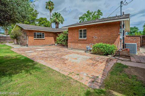 2002 Conner Stra, Tucson, AZ 85719-3205