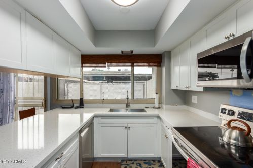 2035 Elm St, Phoenix AZ 85033-1101 exterior