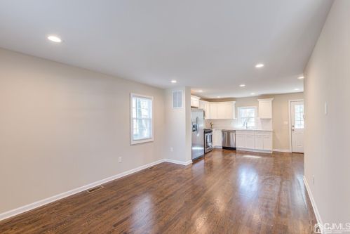 129 Amboy Ave, Metuchen NJ  08840-2552 exterior