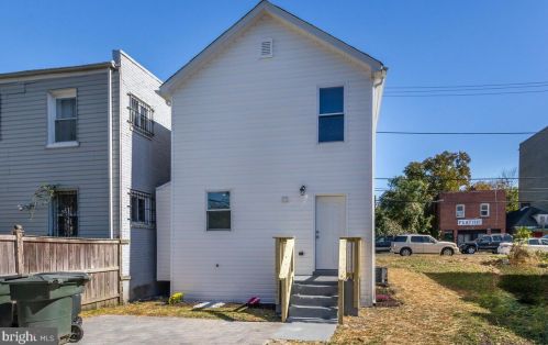 730 50th St, Washington DC  20019-4813 exterior