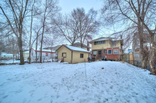 1059 Franklin St, Grand Rapids MI 49507-1462 exterior