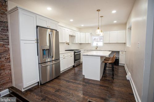 2022 21 St, Philadelphia PA 19145-2722 exterior