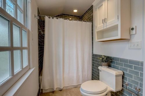 4318 Alpine Ave, Milwaukee WI  53211-1411 exterior