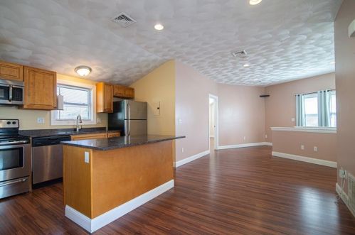 1883 Smith St, Providence RI 02908-1822 exterior