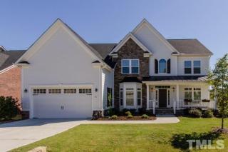 412 Hilliard Forest Dr, Cary, NC 27519-8209