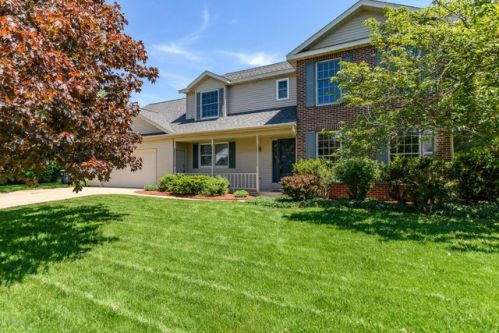 6151 Rothbury St, Kalamazoo, MI 49024-2390