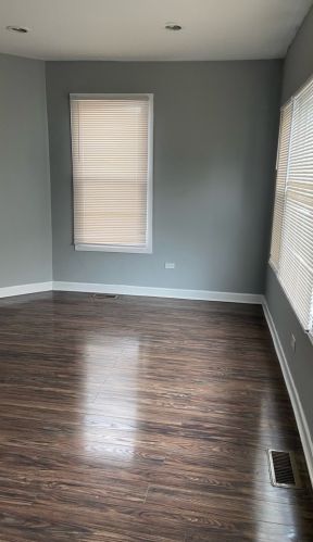 7443 Crandon Ave, Chicago IL 60649-3309 exterior