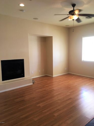 26606 24th Dr, Phoenix AZ  85085-8730 exterior