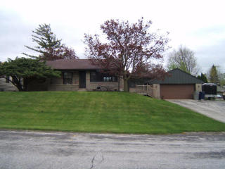 2403 Alvina Ave, Milwaukee WI  53221-4956 exterior