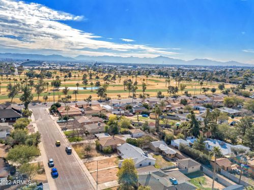 2930 17 Ave, Phoenix AZ exterior