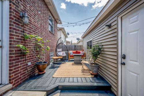 1108 Christiana Ave, Chicago IL 60651-4148 exterior