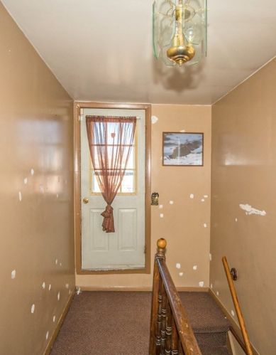 22 Loring St, Springfield MA 01105-2433 exterior