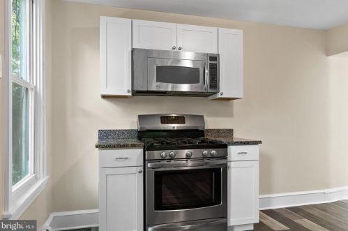 418 Jefferson Ave, Pottstown PA  19464-4702 exterior