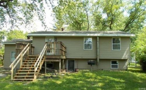 1444 Farmview Ave, Saint Louis, MO 63138-2515