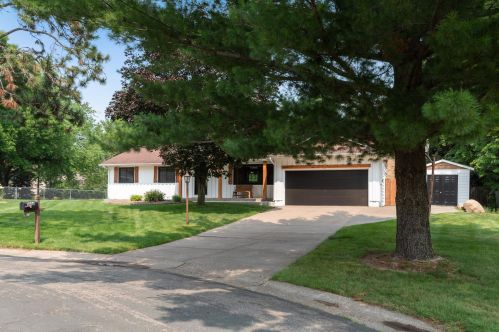 2646 Greenmeadow Ct, Stillwater, MN 55082-5406