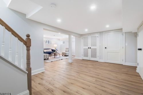 192 Gregory Pl, Town Center NJ  07052-3952 exterior