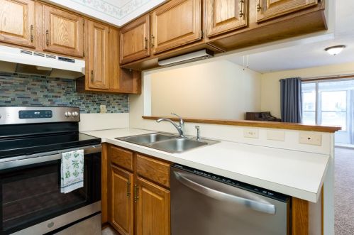 5190 Grn Mdw Rd, Kalamazoo MI 49009-1262 exterior