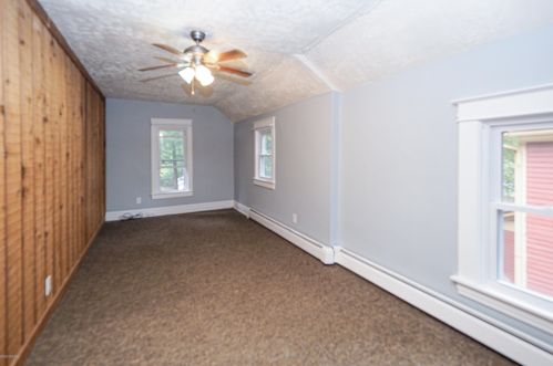 1820 Oakland Dr, Kalamazoo MI 49008-1805 exterior