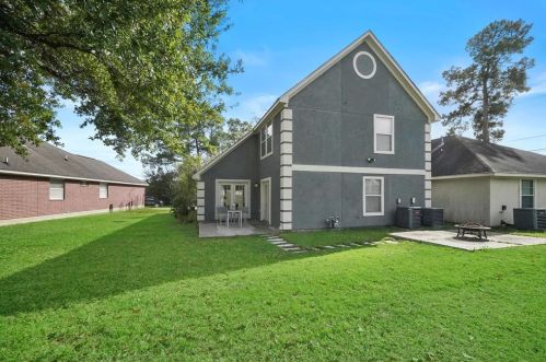 150 Golfview Dr, Montgomery TX 77356-8804 exterior