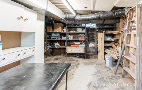 1020 Laketon Ave, Meskegon MI 49441-2969 exterior