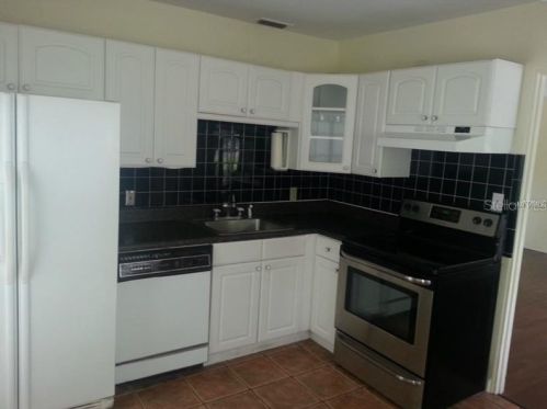 1226 Greenwood St, Orlando FL  32801-4105 exterior