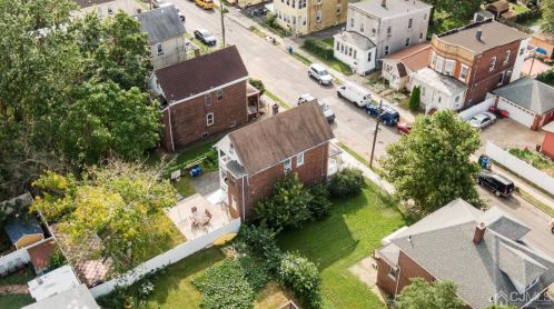 34 Emerson St, Carteret NJ 07008-2522 exterior