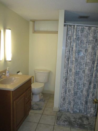 14 Campbell Ave, Providence RI 02904-3647 exterior