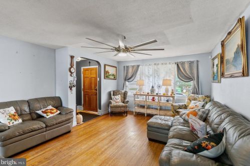 5324 Frosthoffer Ave, Camden NJ 08109-1103 exterior