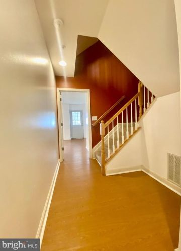 5094 Kimi Gray Ct, Washington DC  20019-5915 exterior