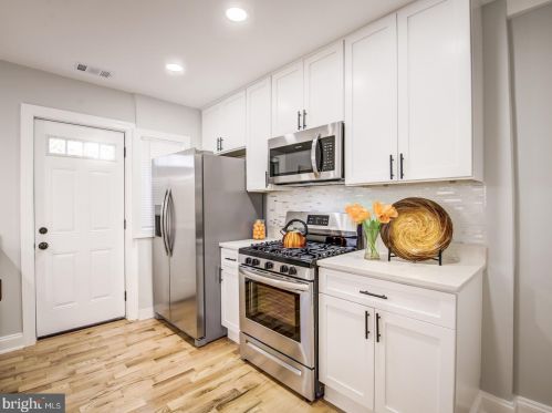 432 Orange St, Washington DC  20032-1622 exterior