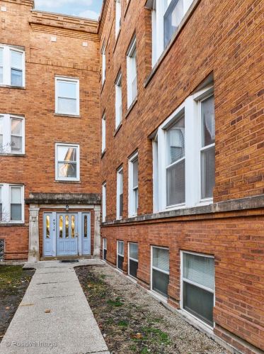 4914 Kedzie Ave, Chicago, IL 60625-5010