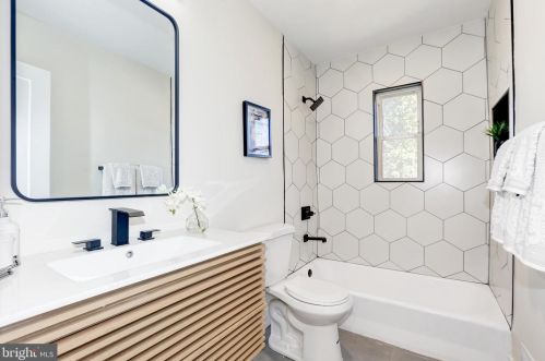 732 Adrian St, Washington DC  20019-4201 exterior